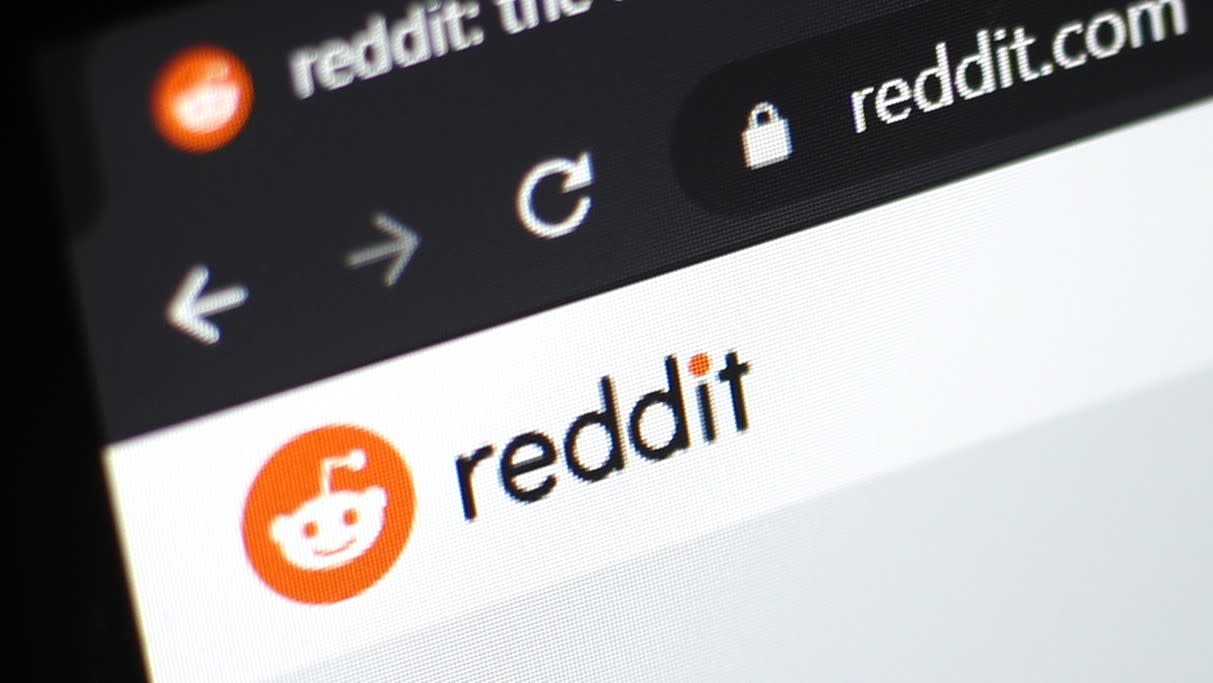 Reddit Wall Street S New Bete Noire Now Valued At 6 Billion After Fresh Funding - creeps on roblox reddit