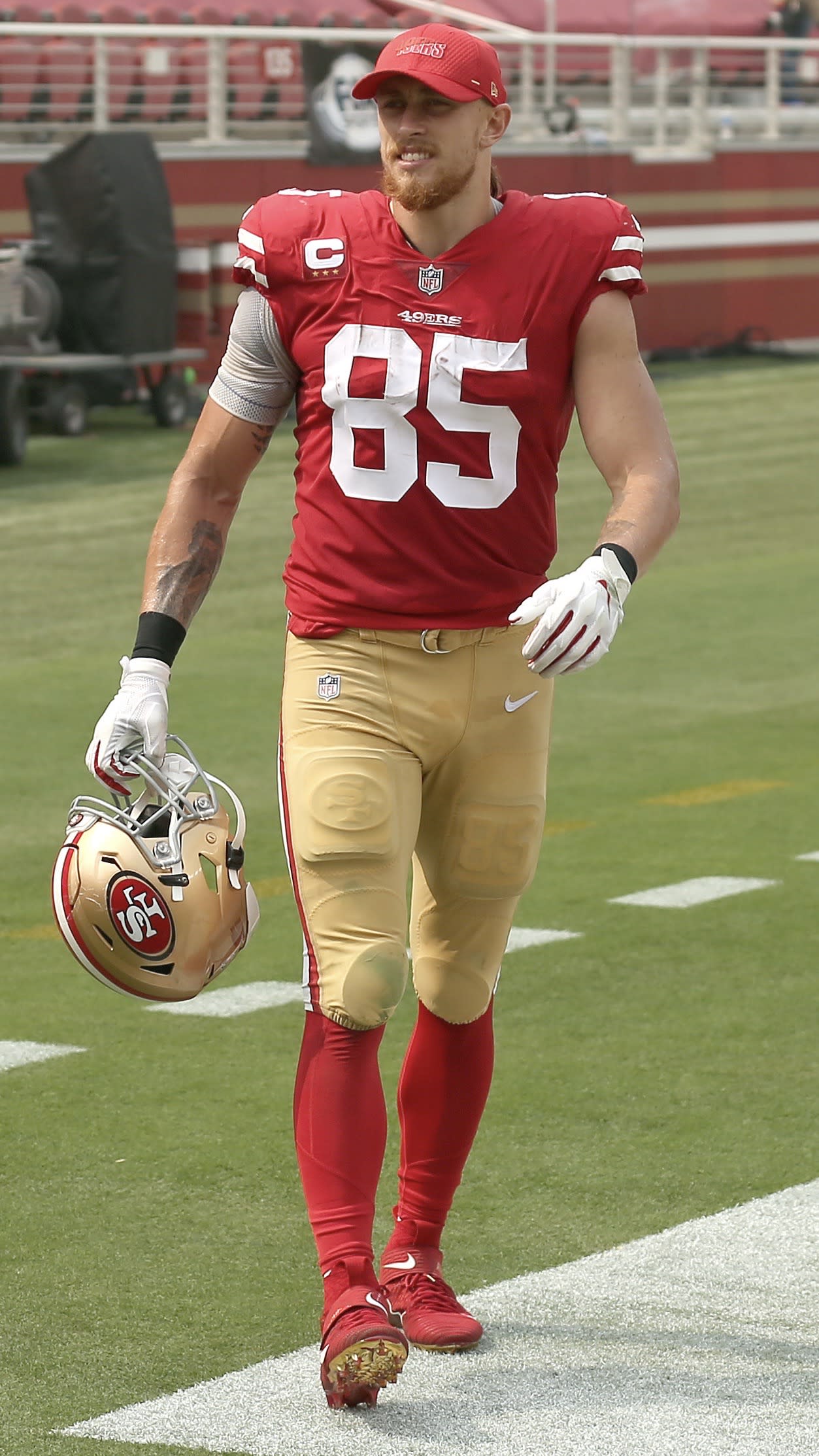 49ers' George Kittle gives gloves to young fan ahead of game vs. Titans -  Sports Illustrated