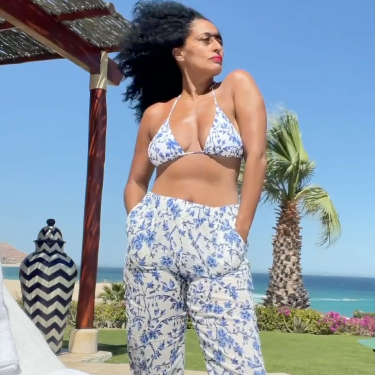 Candid Beach Sex Partypics - The Highlight of Tracee Ellis Ross's Beach Party For One? Her High-Waisted  Lounge Pants