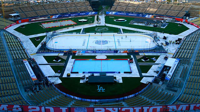 Memories: Outdoor hockey at Dodger Stadium 