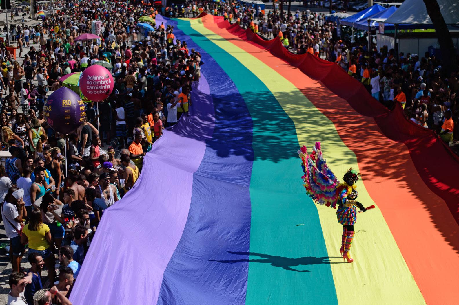 Thousands of Brazilians march in gay rights parade