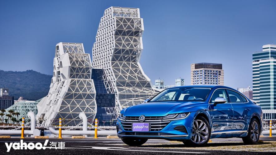 優雅、性能與售價已帥氣平衡！2021 Volkswagen Arteon 330TSI Elegance Premium港都試駕！ - 4