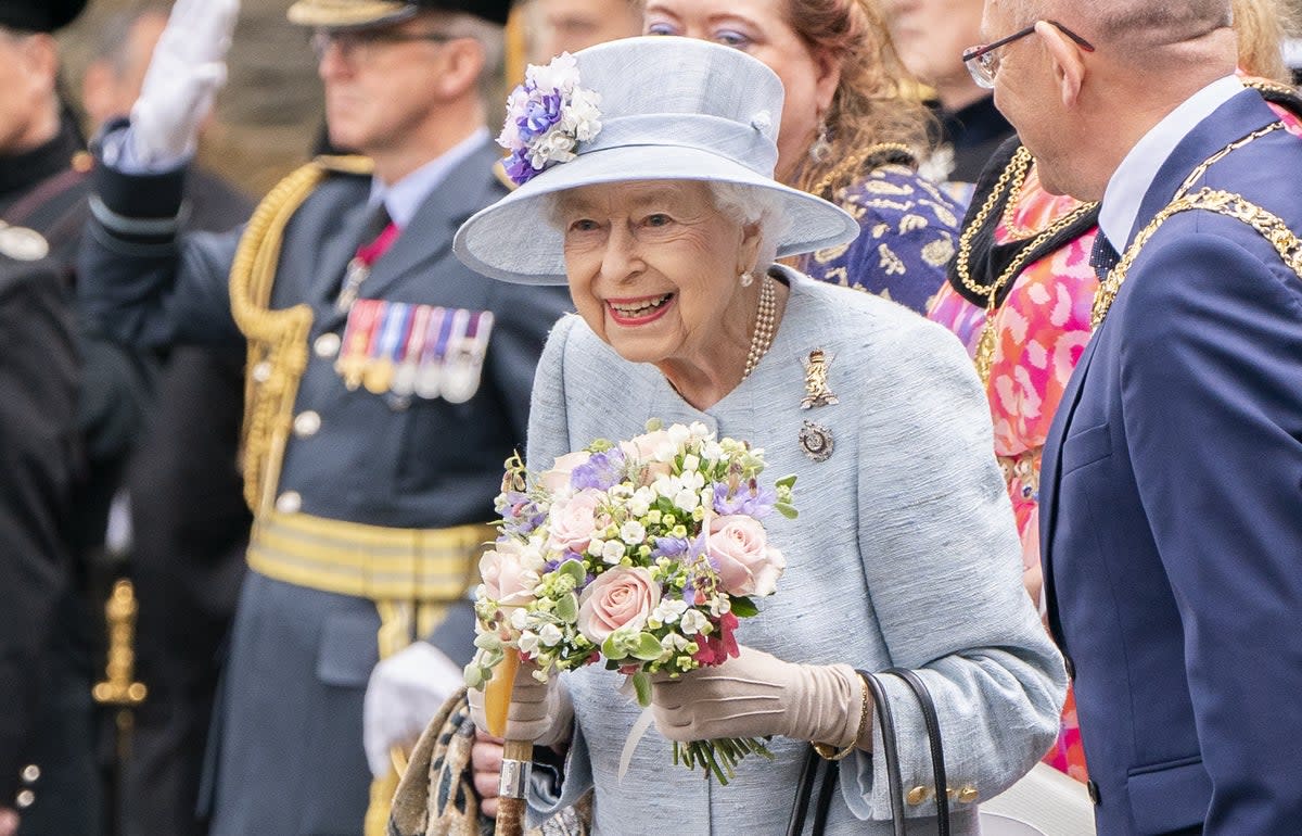 La reine arrive à Édimbourg pour la cérémonie historique des clés à Holyrood