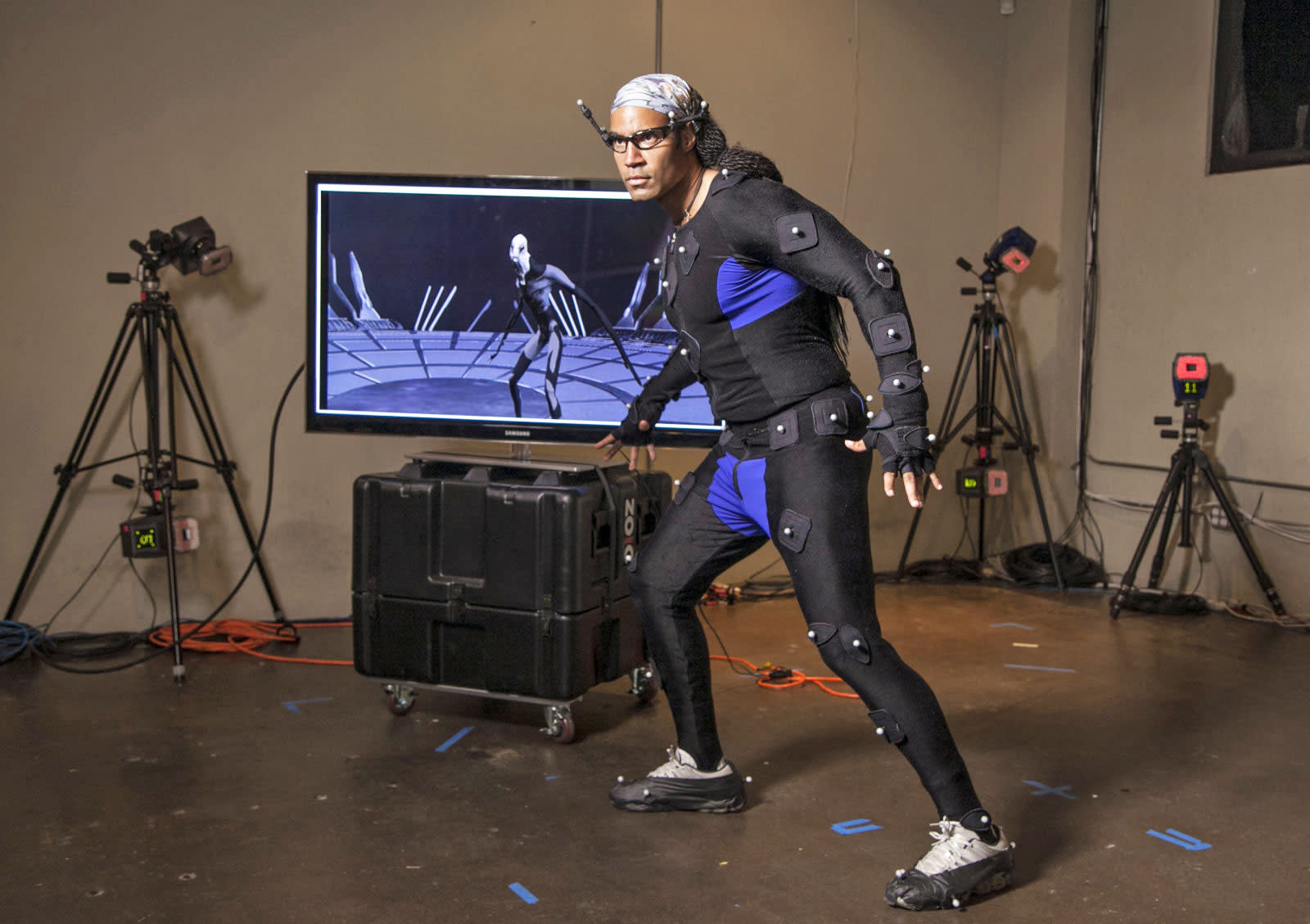 Костюмы захват. Технология захвата движения Motion capture. Маркерная система Motion capture. Костюм моутион Капчер.