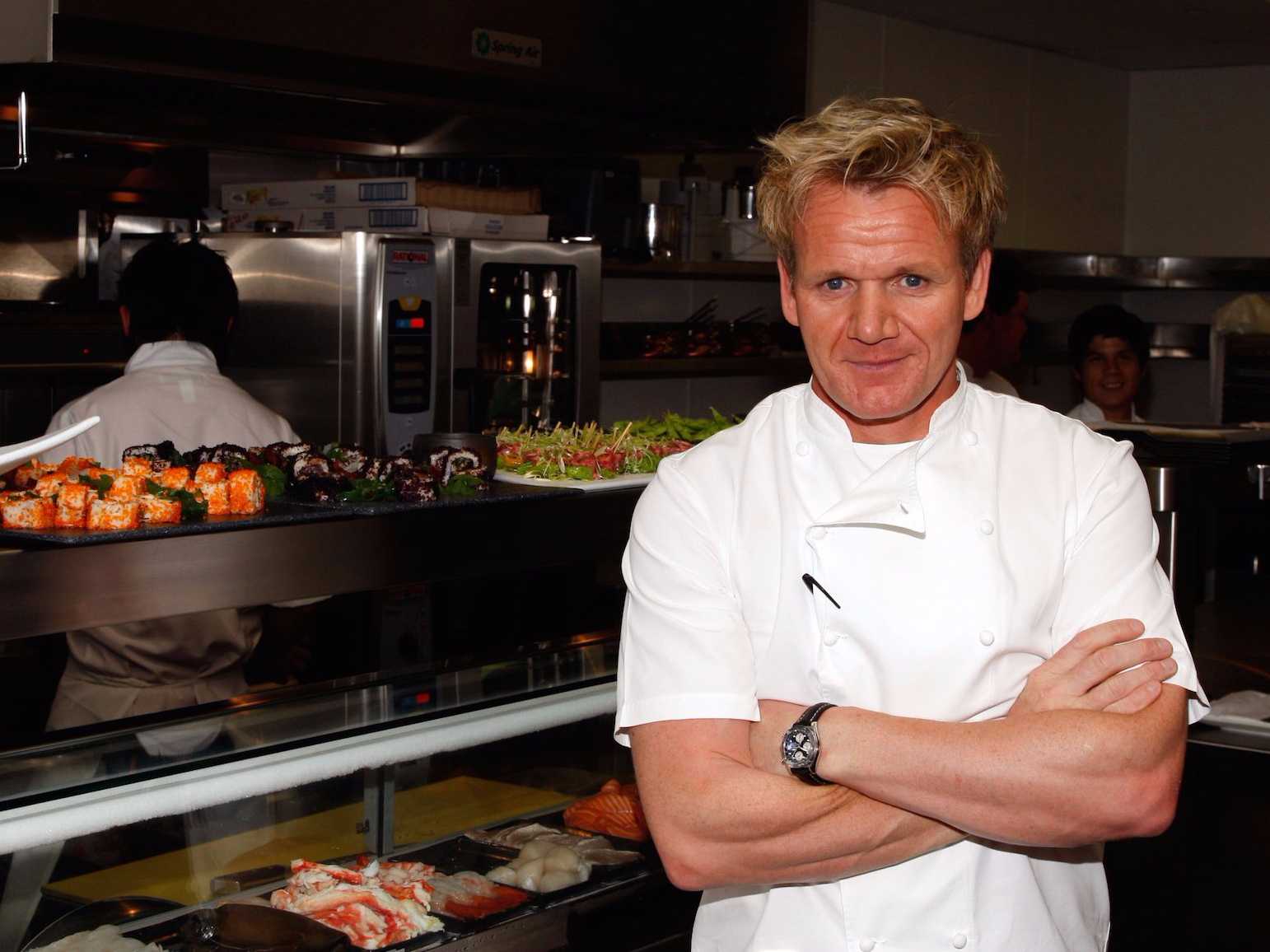 Celebrity Chef Gordon Ramsay Breaks Cacc8b6f15cb60397e1b67c67de07f3b