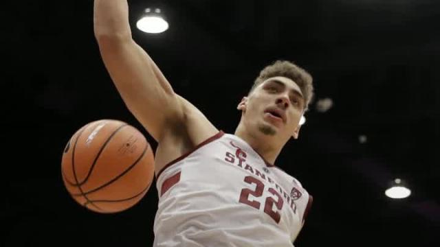 Former Stanford PF Reid Travis becomes coveted grad transfer