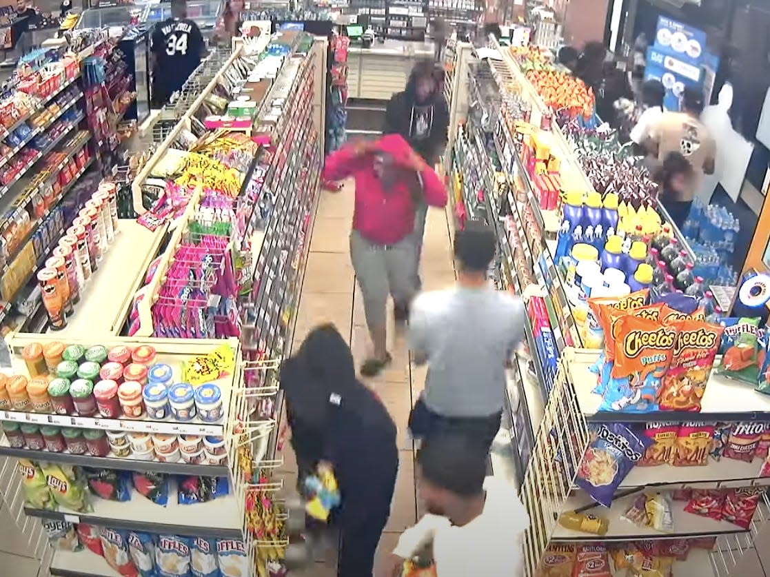 A 'flash mob' of looters ransacked California 7-Eleven in a 'street takeover,' p..