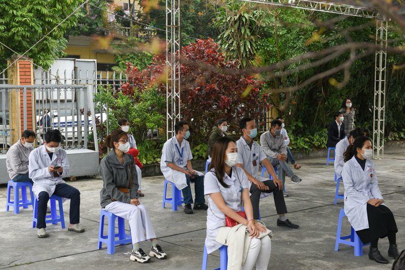 Japan eyes sending coronavirus vaccines to Vietnam - NHK