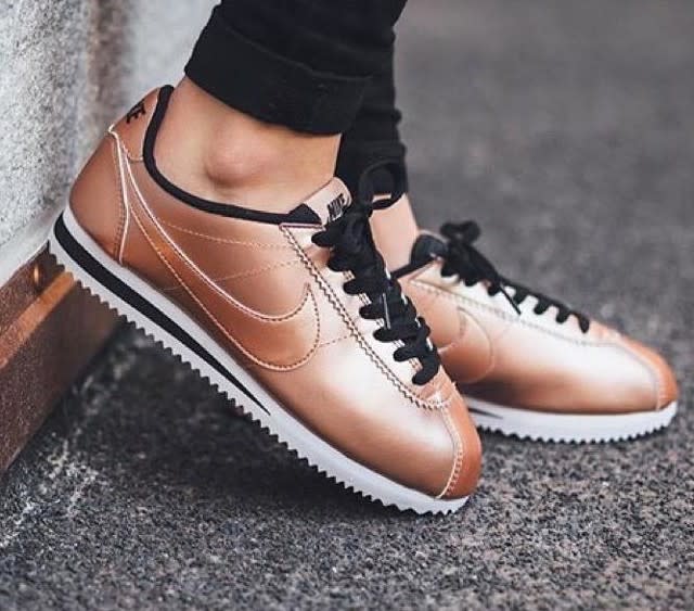 nike cortez mujer doradas