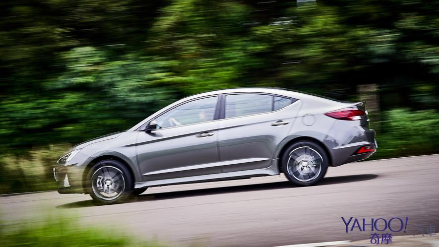 韓版紳裝下的跆拳高段踢！2019 Hyundai小改款Elantra Sport城郊試駕 - 14