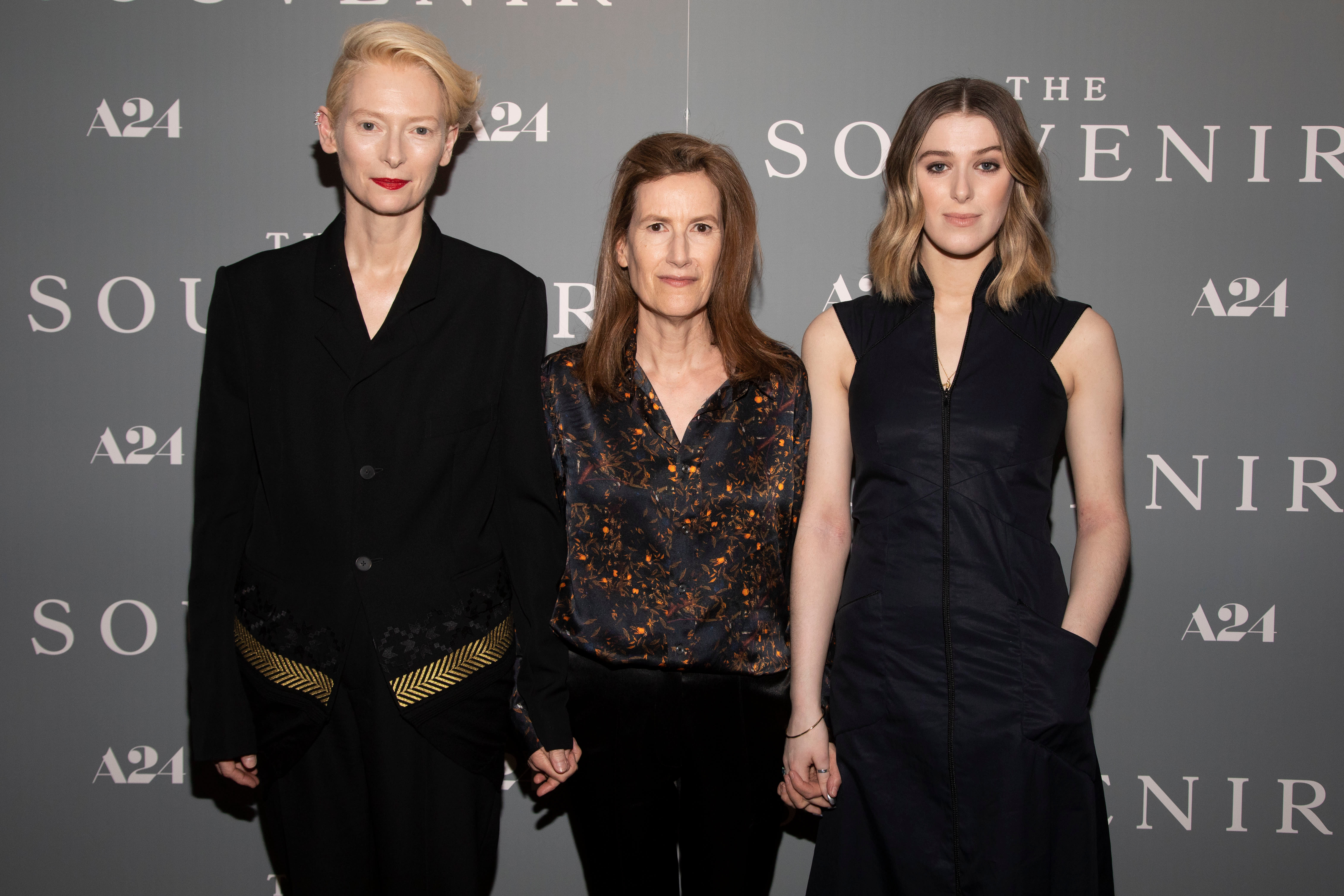 ‘The Souvenir’: Joanna Hogg Reunites With Tilda Swinton After 33 Years ...