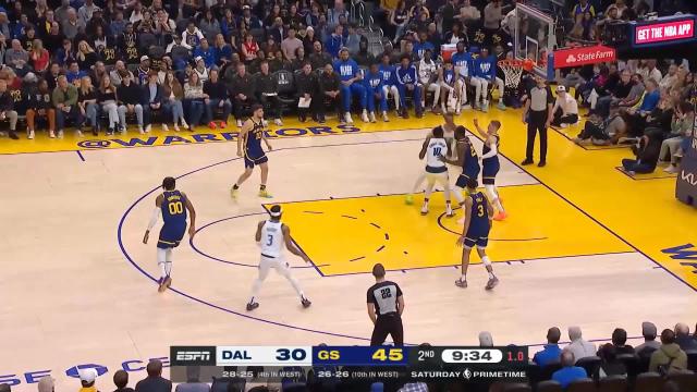 Dorian Finney-Smith with a 2-pointer vs the Golden State Warriors