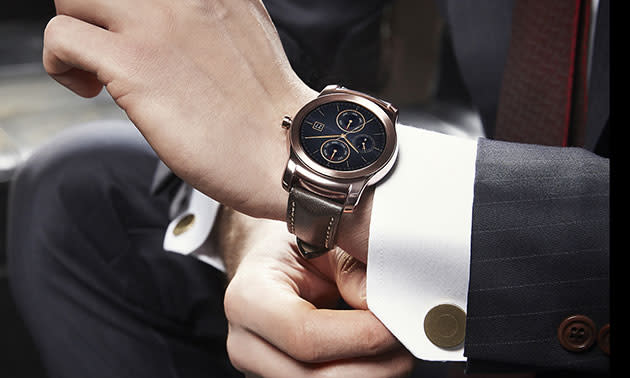 LG's 'luxury' smartwatch has an all-metal body and a leather strap