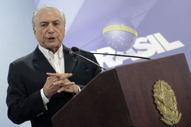 Michel Temer, presidente do Brasil, durante pronunciamento na tarde deste sábado (20). (AP)