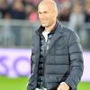 Zidane al posto di Benitez al Real Madrid? Il francese dribbla: &quot;Io penso solo al Castilla&quot;