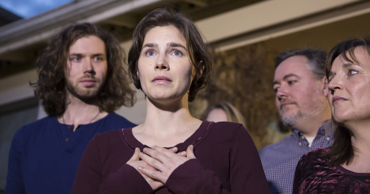 Amanda Knox Reveals Lesbian Jail Proposition ‘i Can Do Things To You 9732