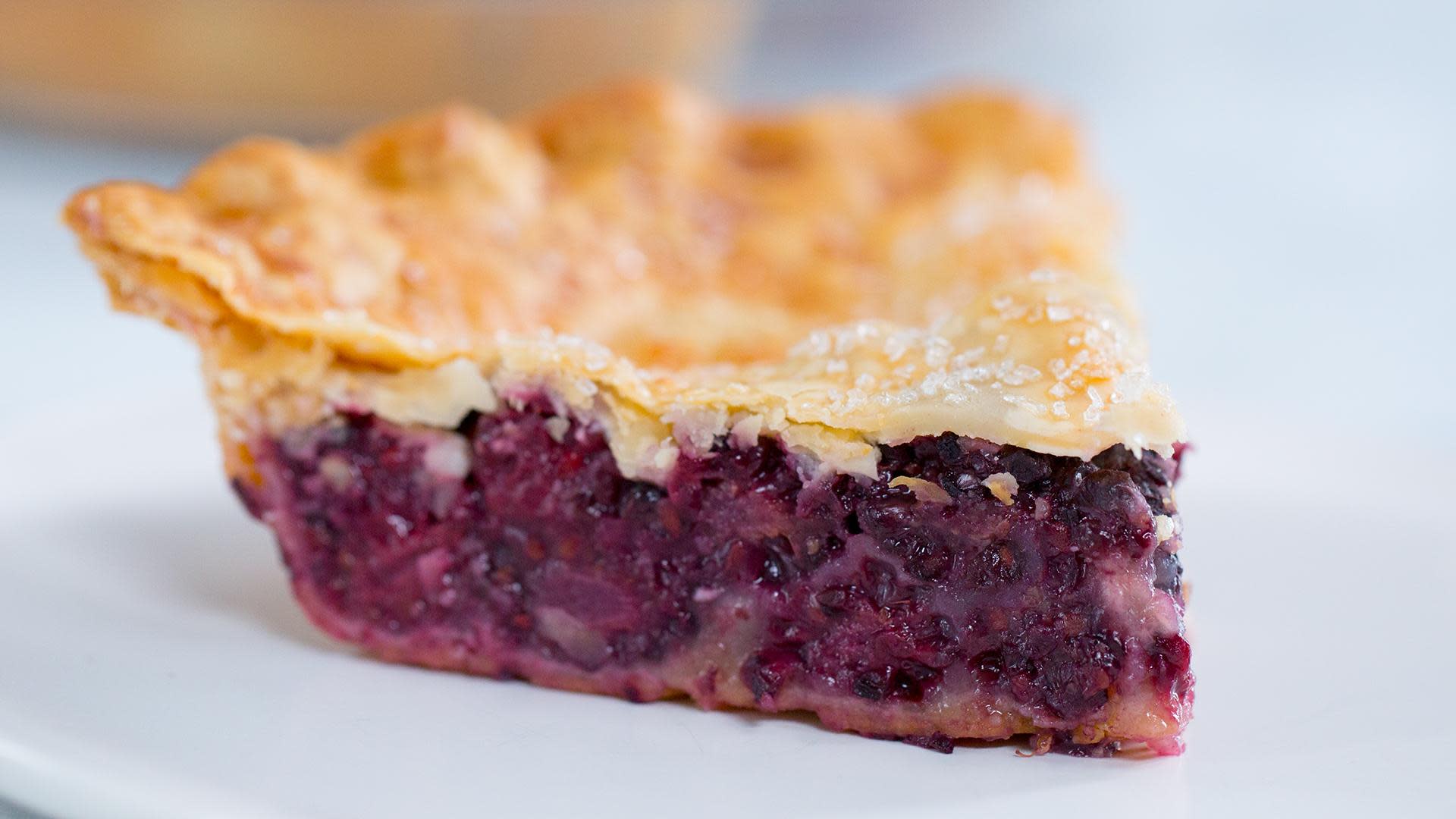 How To Make Perfectly Easy Blackberry Pie