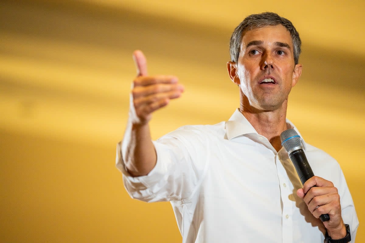 Beto O’Rourke returns to campaign trail with withering attack on Greg Abbot...