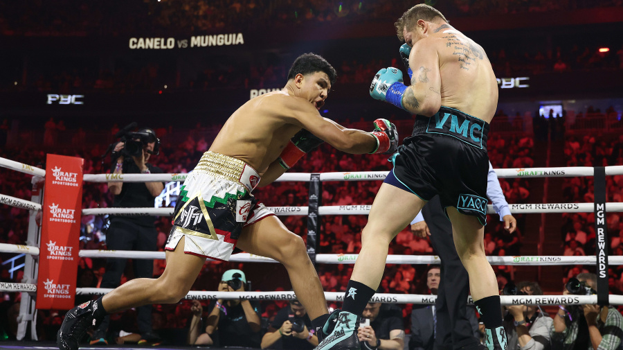 Getty Images - LAS VEGAS, NEVADA - MAY 04: Jaime Munguia throws a right against Canelo Alvarez in their super middleweight championship title fight at T-Mobile Arena on May 04, 2024 in Las Vegas, Nevada. (Photo by Christian Petersen/Getty Images)