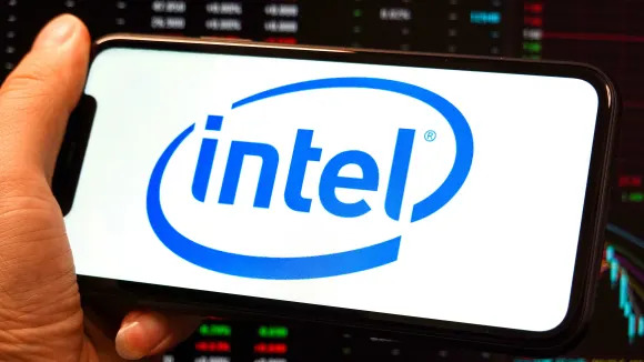 Why this strategist is steering clear of Intel for now