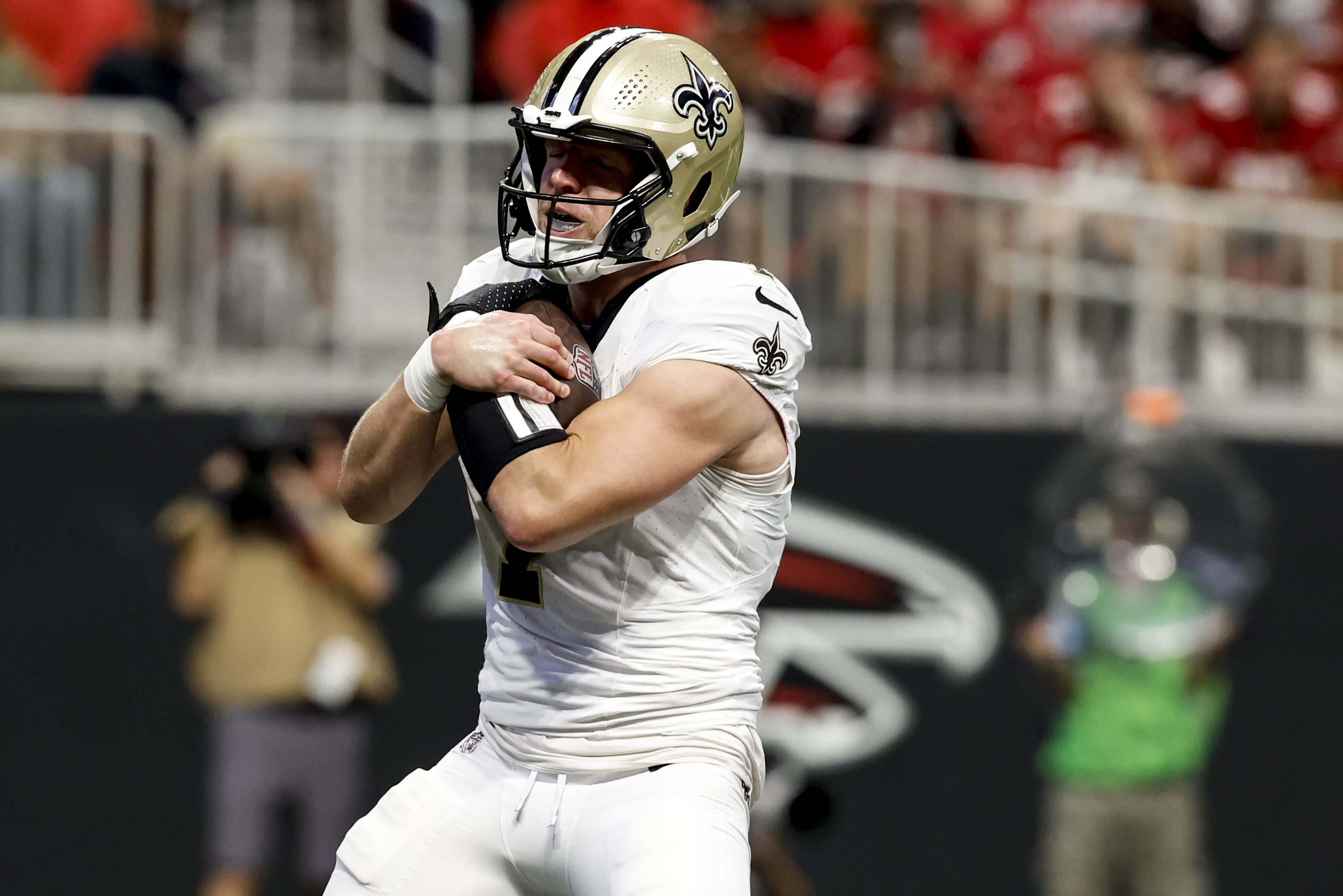 NFL Week 4 scores: Falcons beat Saints on massive FG, Vikings stay undefeated vs. Packers