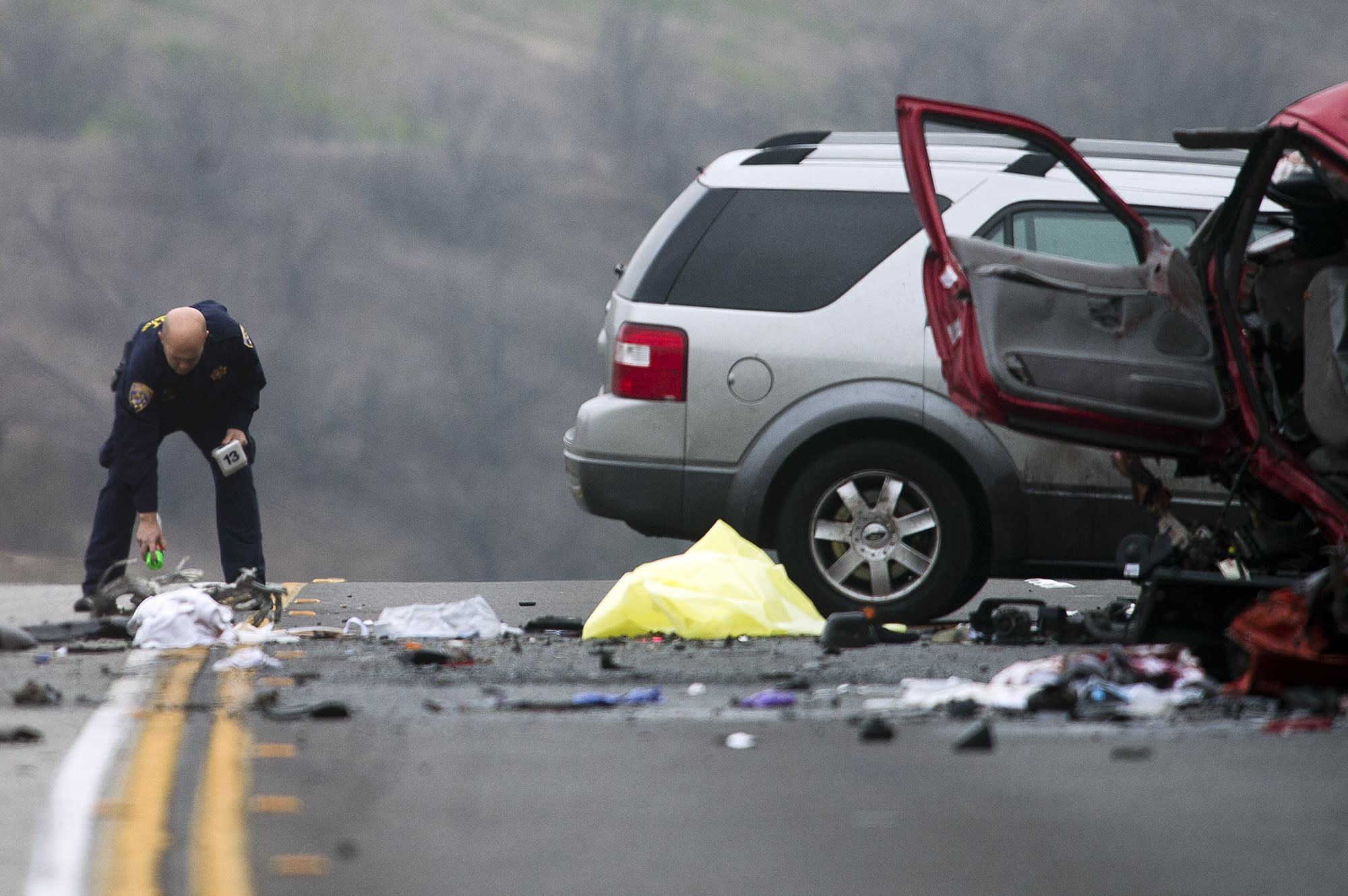 6 Die In Multi Car Crash On S California Freeway