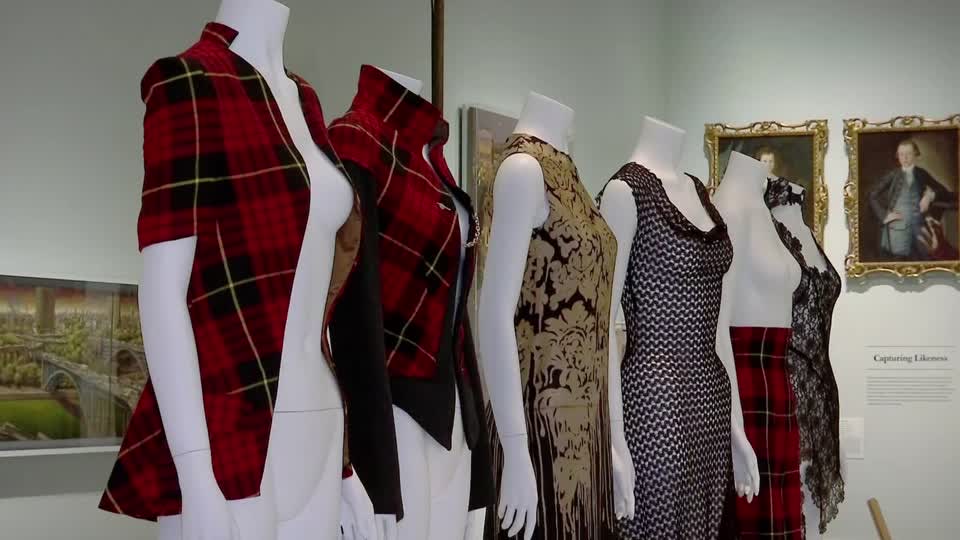 BBC News - Six ways Alexander McQueen changed fashion