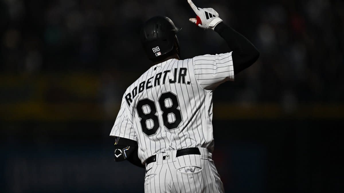 Could Eloy Jiménez and Luis Robert join the 300-home run club? How about  500? - The Athletic