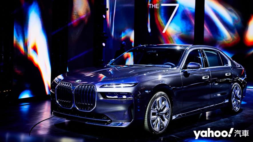 全新2023 BMW G70 7 Series - 1