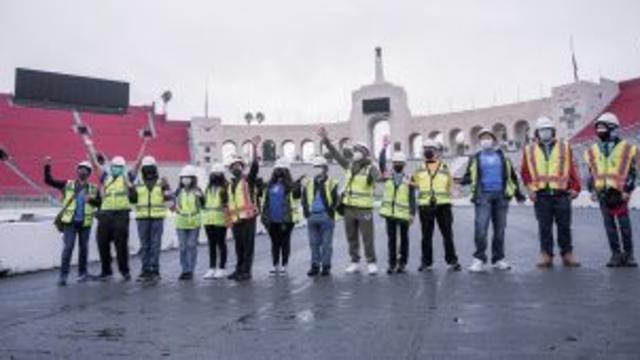 Boys & Girls Clubs of Carson visit L.A. Coliseum track