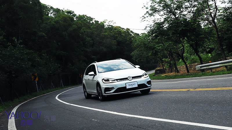 公私分明！時而大器、時而激進的年輕小夥子Volkswagen Golf Variant 280TSI R-Line宜蘭試駕 - 16