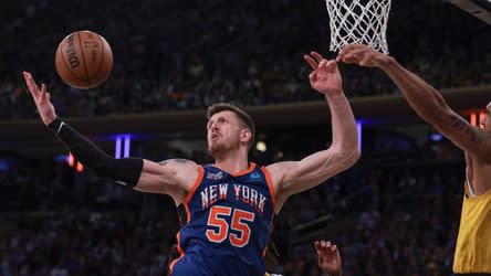 Knicks' Isaiah Hartenstein joins elite company with 'huge' rebounding performance in Game 5