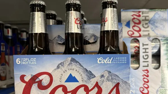 Molson Coors stock dips after reaffirming soft Q1 guidance