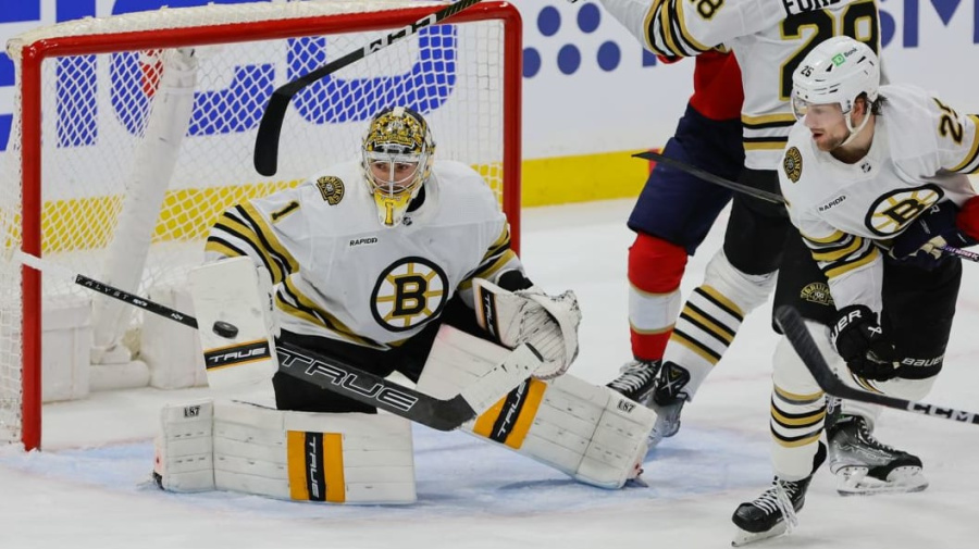 NBC Sports Boston - Jeremy Swayman has established himself as the undisputed No. 1 goalie for the Bruins. The net should be his the rest of the playoffs, win or