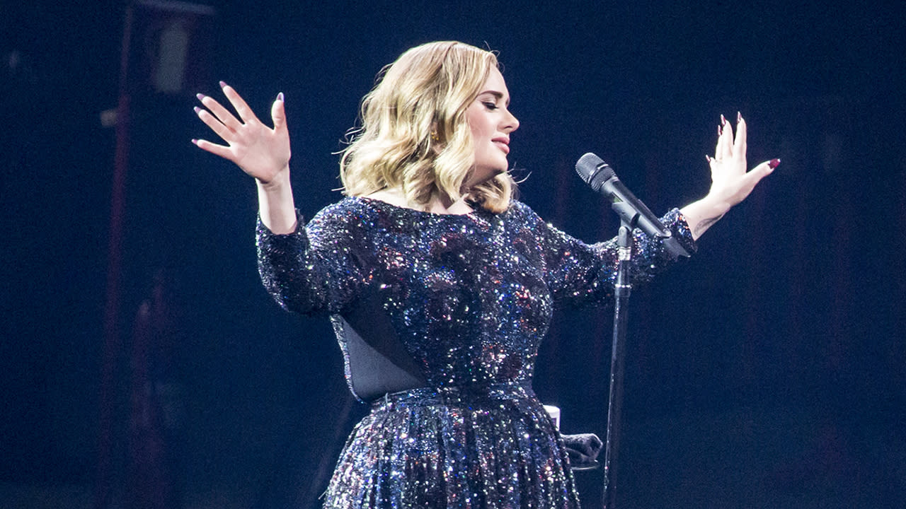 Adele Says She Feels 'Sorry' and 'Embarrassed' for American Voters at Washington D.C. Concert - Yahoo News