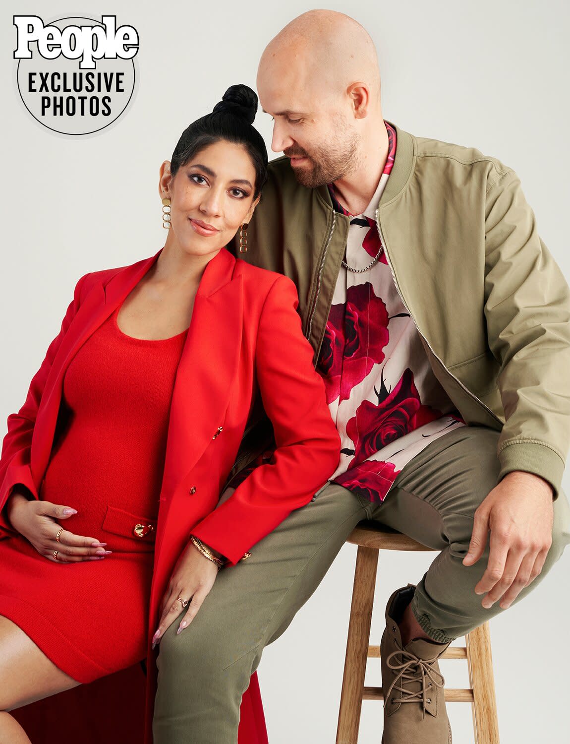 Brooklyn Nine Nine Star Stephanie Beatriz Is Pregnant Expecting