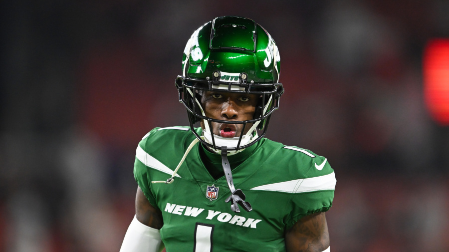 Getty Images - CLEVELAND, OHIO - DECEMBER 28: Sauce Gardner #1 of the New York Jets looks on prior to a game against the Cleveland Browns at Cleveland Browns Stadium on December 28, 2023 in Cleveland, Ohio. (Photo by Nick Cammett/Diamond Images via Getty Images)