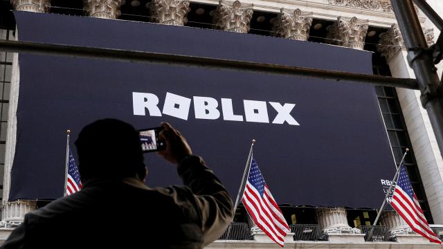 Roblox Rblx To Report Q1 Earnings What S In The Cards - roblox politics are more interesting than rl politics