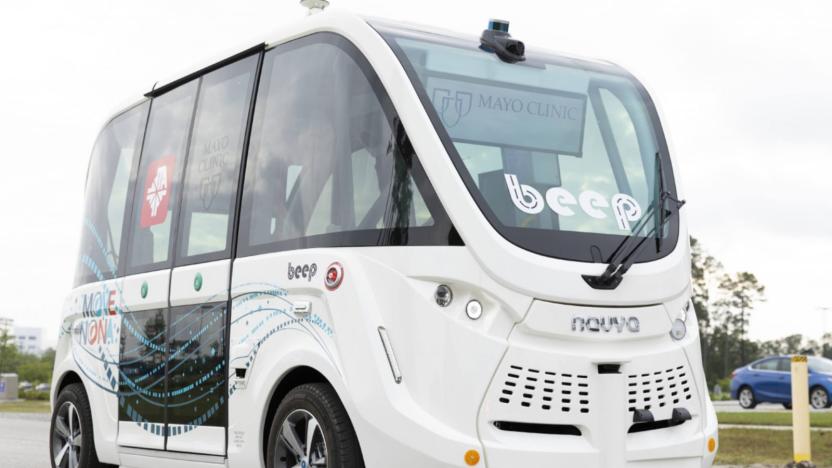 Self-driving shuttle carrying COVID-19 tests at Mayo Clinic in Florida