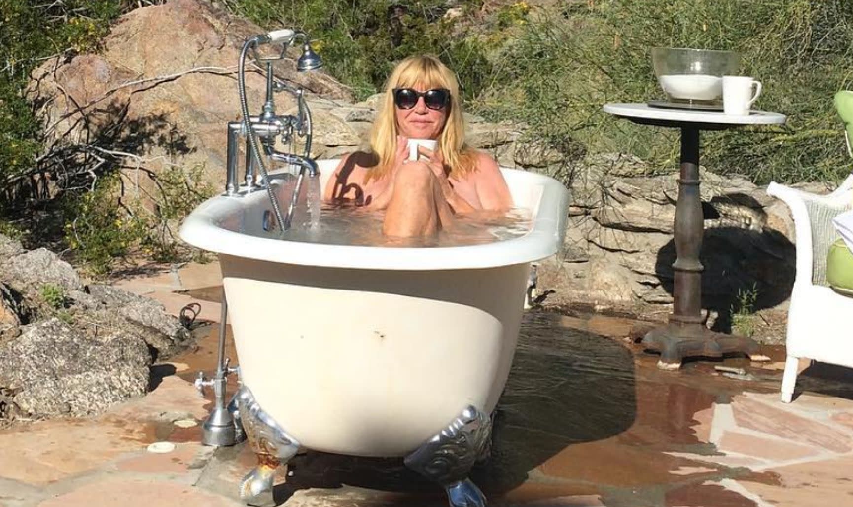 Suzanne Somers, 72, told she's too old to post bathtub ...