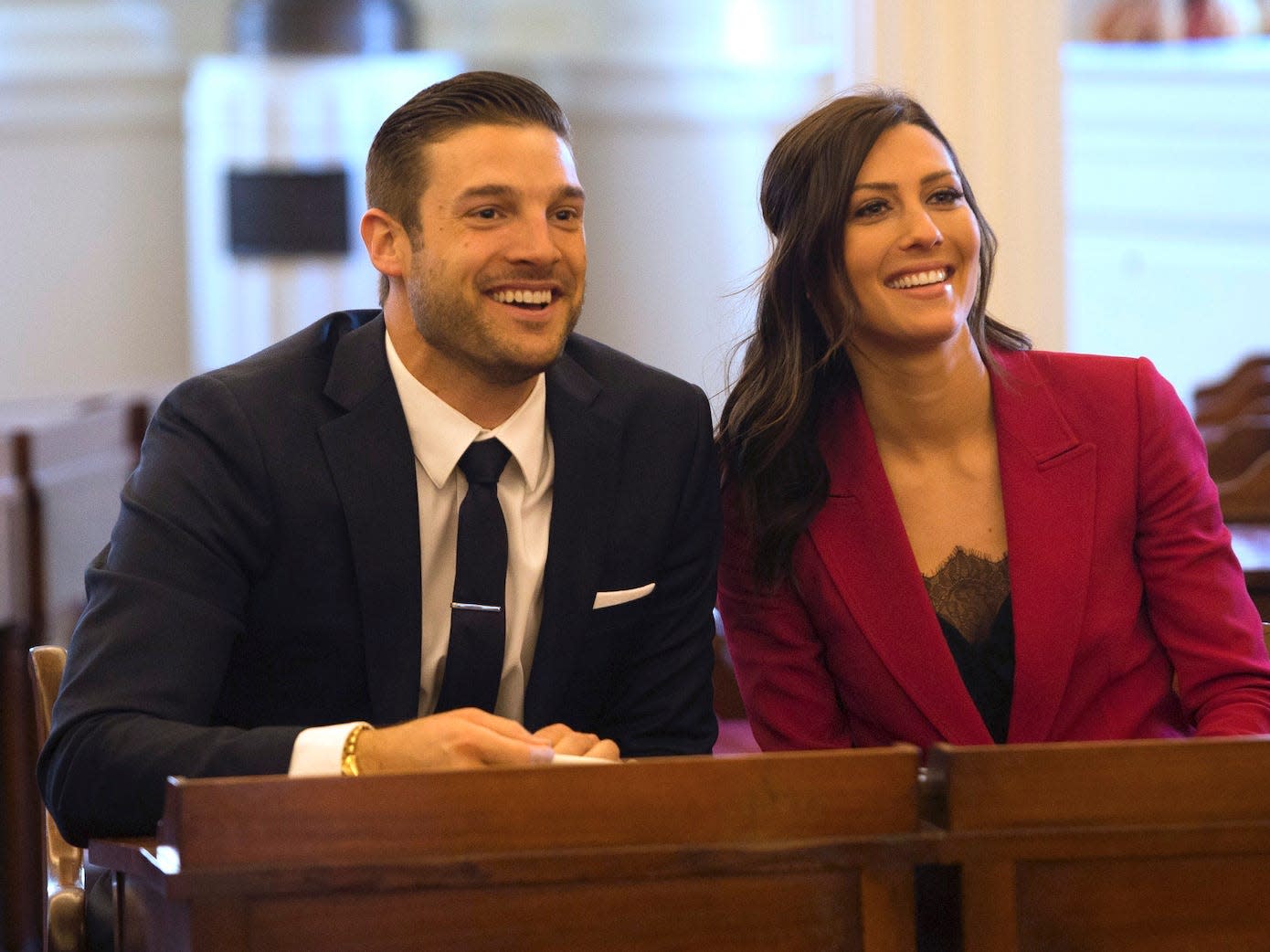 Becca Kufrin reveals that if she were ‘The Bachelorette’ again, she would have immediately asked her men who they voted for in the election