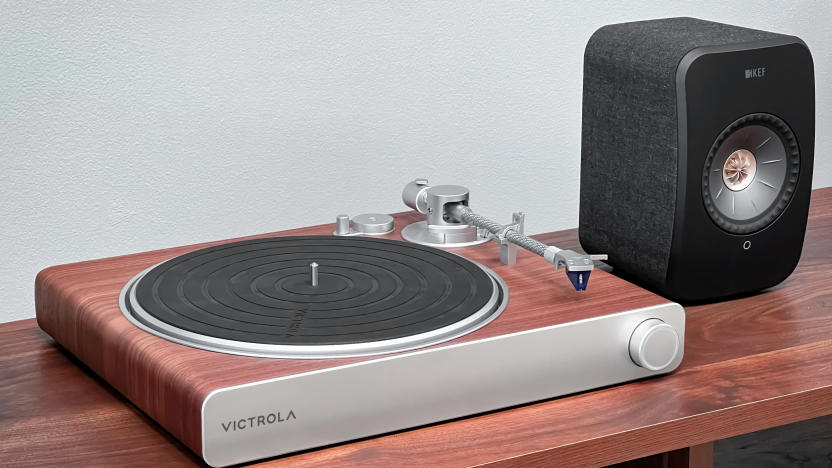 Victrola Stream Sapphire turntable