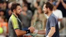 Wawrinka downs Murray in straight sets