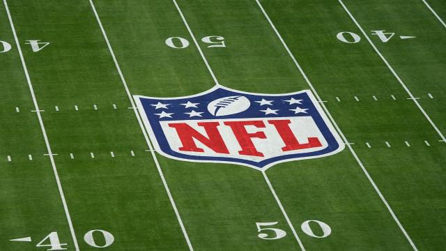 Artificial turf vs. real grass: NFL's ongoing problem with playing surfaces