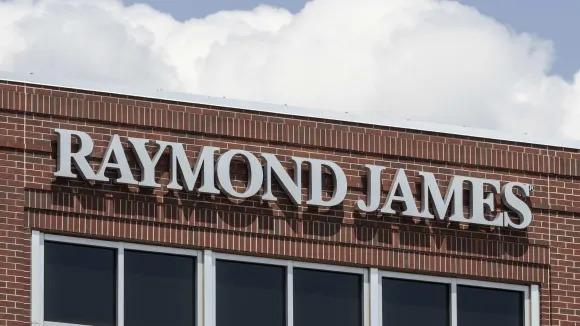 Story behind Raymond James CEO's path to record client assets