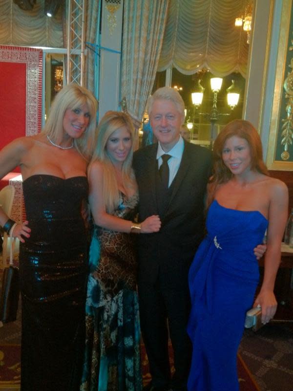 600px x 800px - Bill Clinton's Porn Star Photo-Op; Royal Nightclub Brawl ...