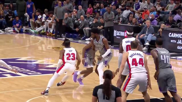 Chimezie Metu with a dunk vs the Detroit Pistons