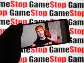 GameStop Slumps on Share Sale Plan Hours Before Gill Stream
