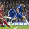 Man United edge Arsenal, Chelsea pull away