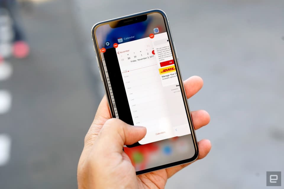 Valkuilen assistent Aanvankelijk Apple reminds iPhone X owners they're using an OLED display | Engadget